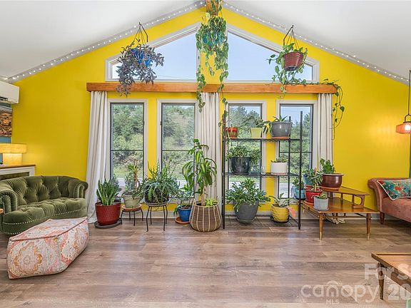 4th image of 50 Embler Rd