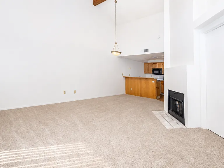 Rio Cancion Apartments — Photo 28