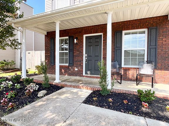 4th image of 5403 Castle Pines Ln