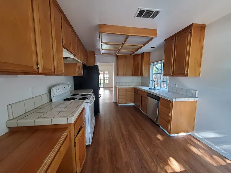 2832 Ponteverde Ln — Photo 13