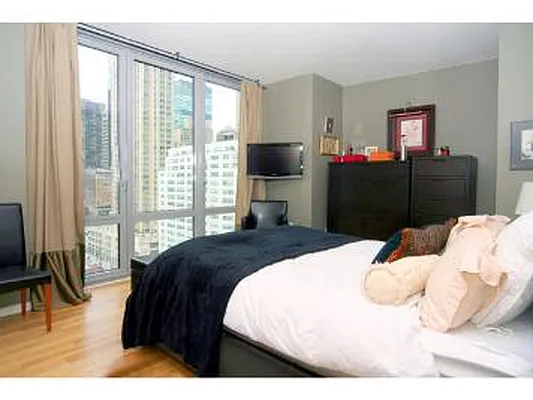 Rented by Corcoran | media 20