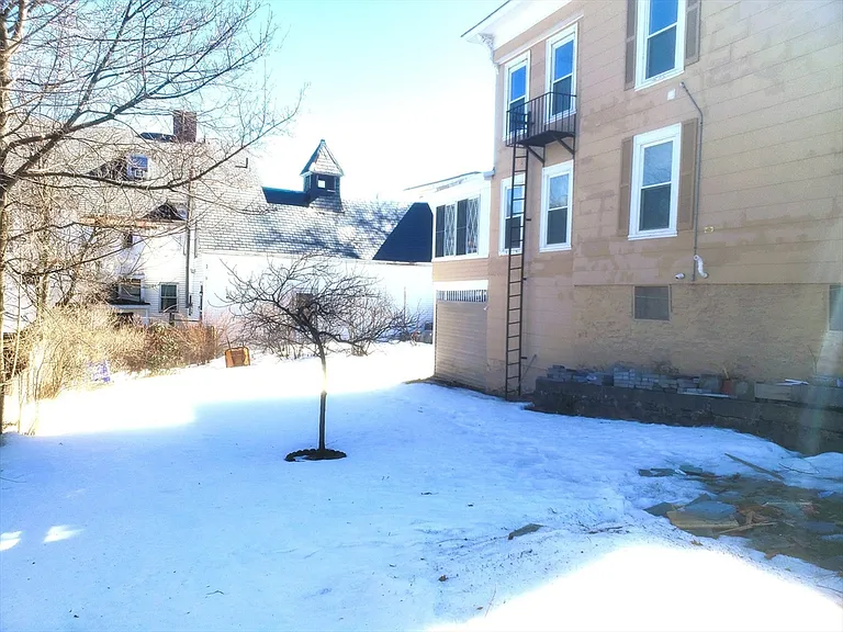 26 Arlington St #2 — Photo 29