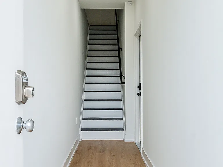 737 N 42nd St #1 — Photo 29