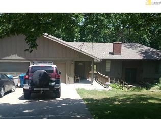 8207 NW Hillside Dr, Weatherby Lake, MO 64152