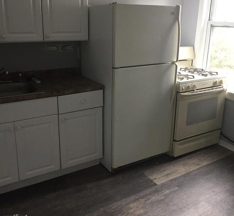1st image of 1606 Arlington Ave APT 4