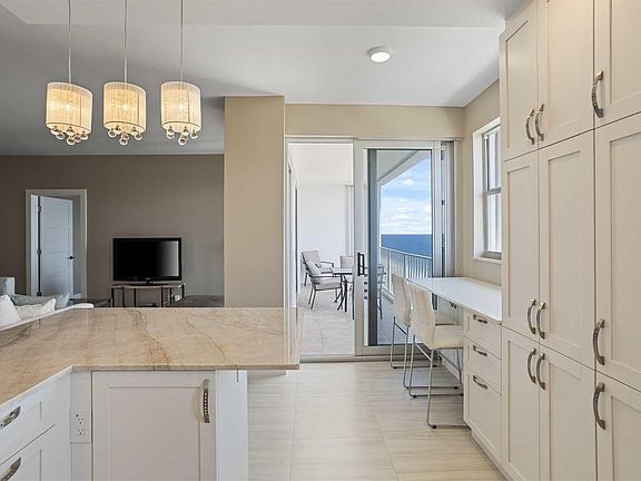 2nd image of 1010 S Ocean Boulevard #PH2