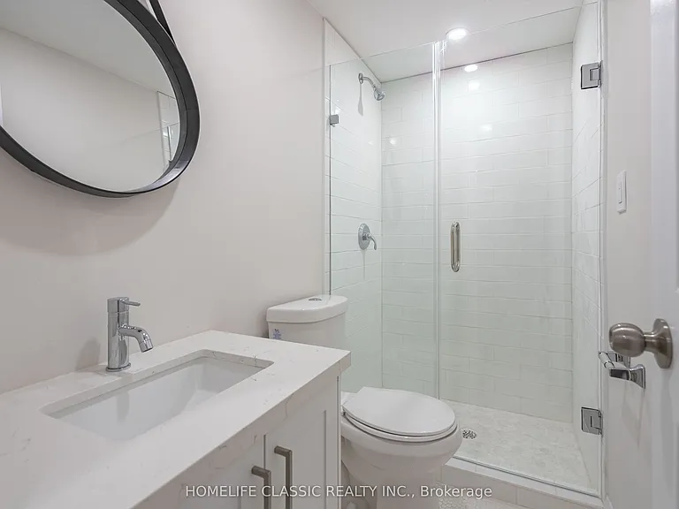 32 Rosenfeld Dr — Photo 31