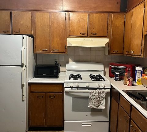 5th image of 5731 33rd Ave S APT 2