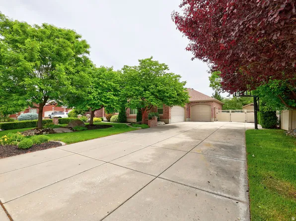 11223 S Autumn Farm Dr, South Jordan, UT 84095