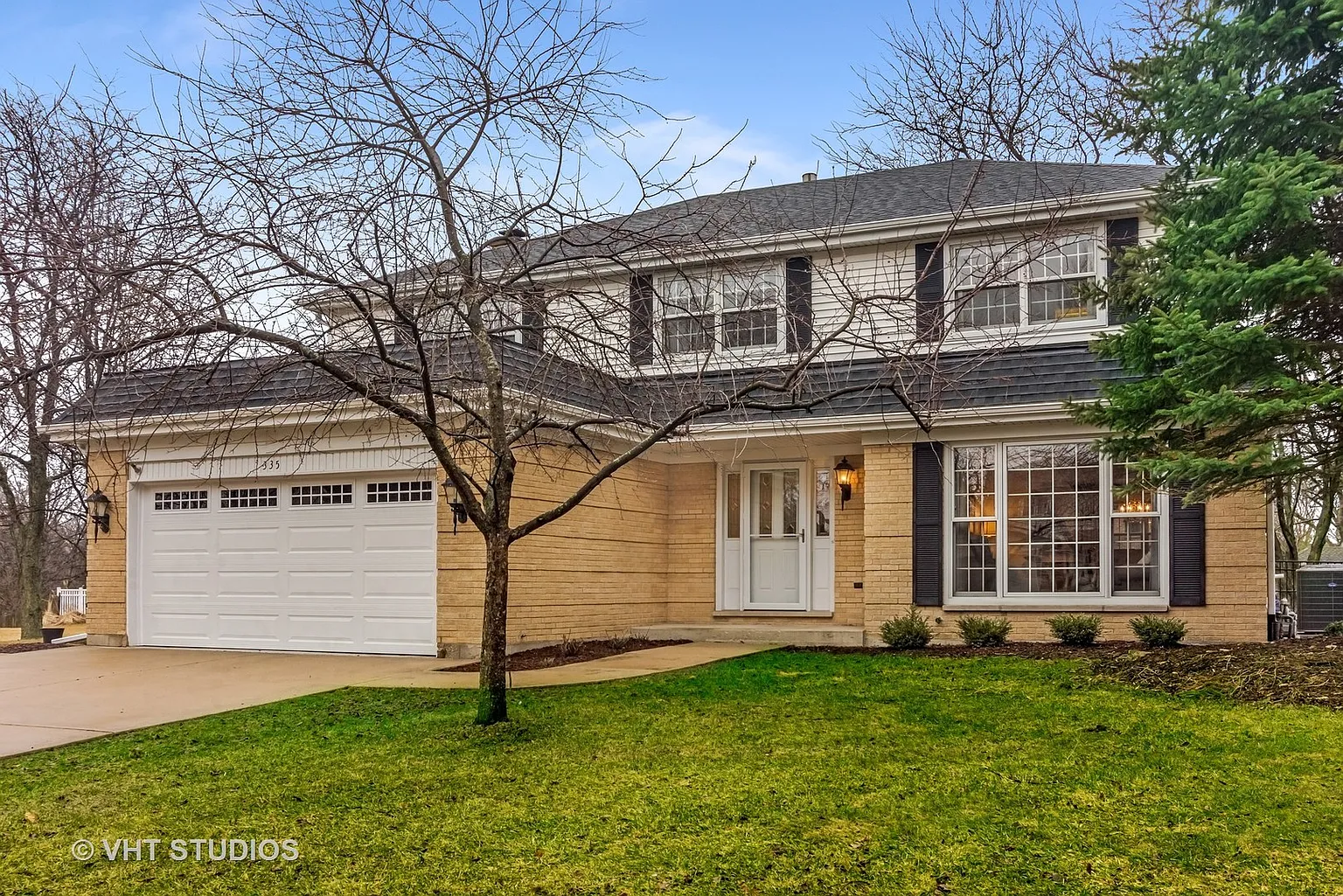 335 S Whitehall Dr photo 1