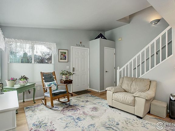 5th image of 208 Dean Cir