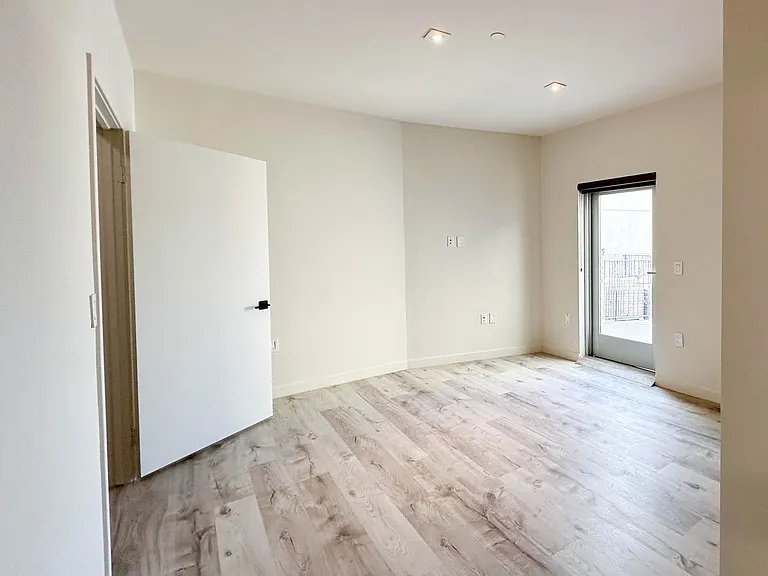 Legacy Tamarind Apartments — Photo 37