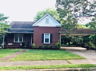 103 N Chestnut St, Morganton, NC 28655