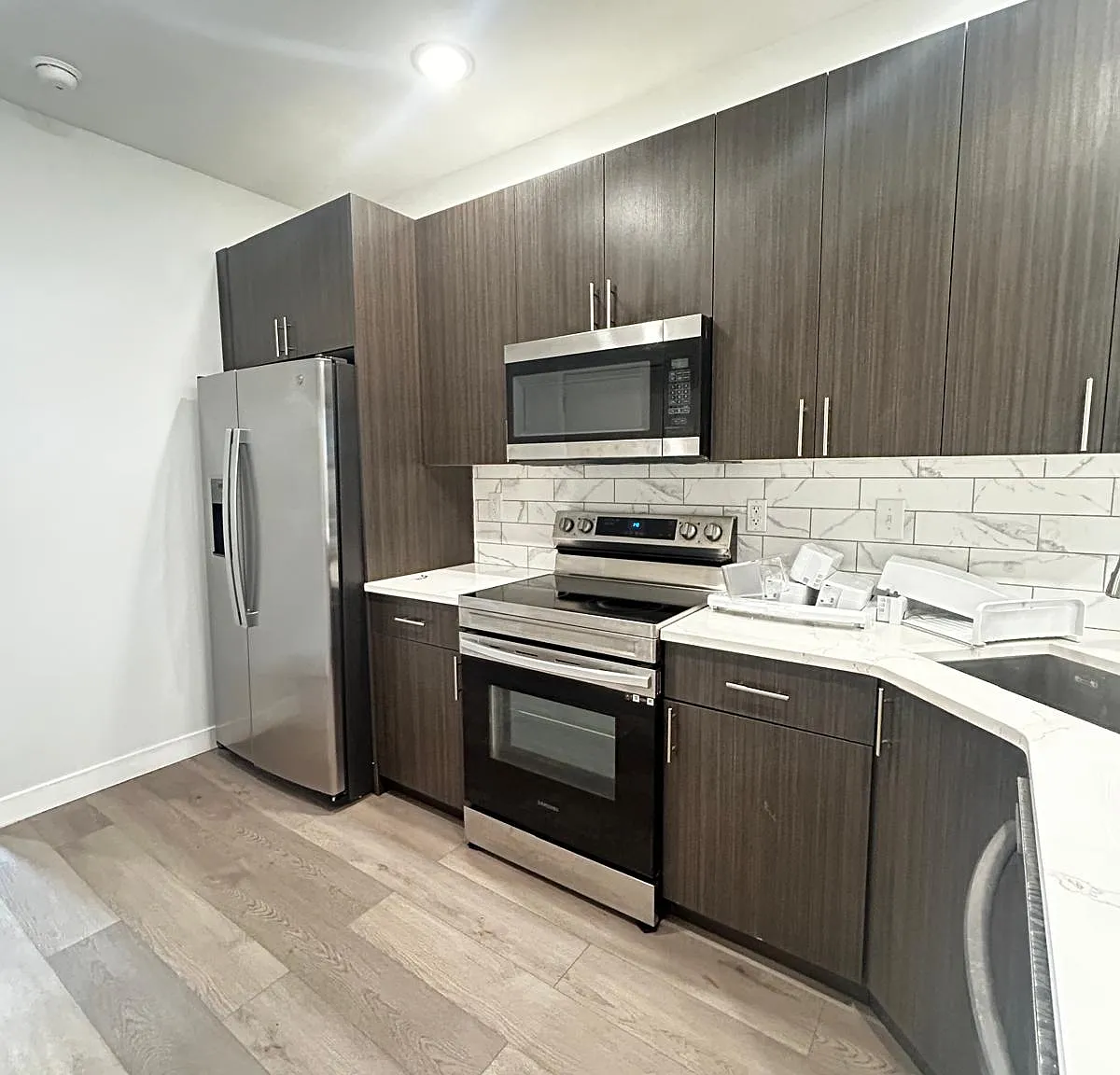 2 bed, 700 sqft, $1,450 — Photo 1