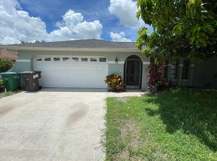 919 SE 21st Ln, Cape Coral, FL 33990