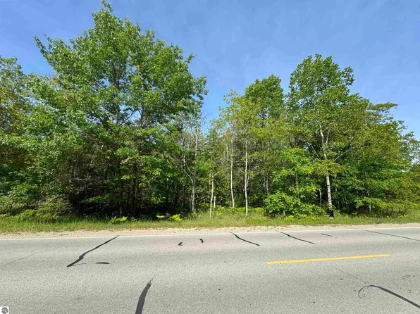 Kalkaska St NW, Kalkaska, MI 49646