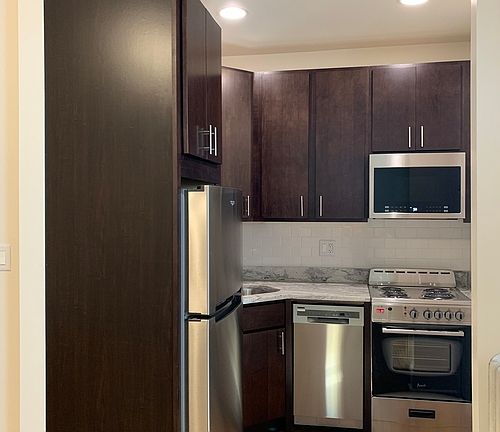 2nd image of 4847 N Kimball Ave #2E