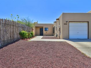 4416 Rosalinda, Santa Fe, NM 87507
