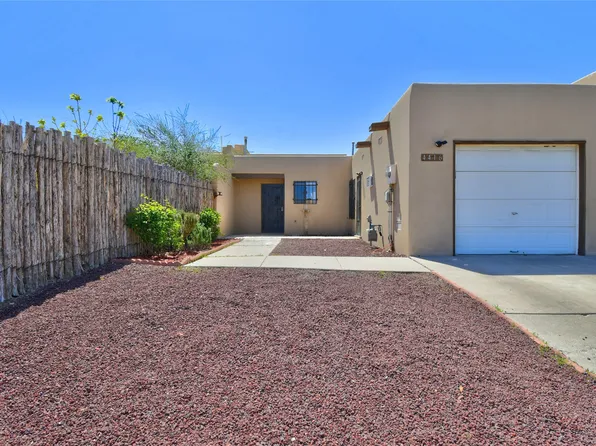 4416 Rosalinda, Santa Fe, NM 87507