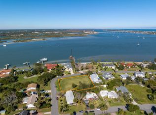 208 Inlet Dr, Saint Augustine, FL 32080