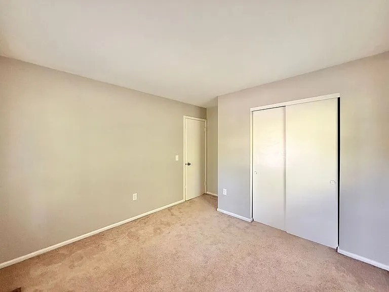 808 Buckle Ct — Photo 21