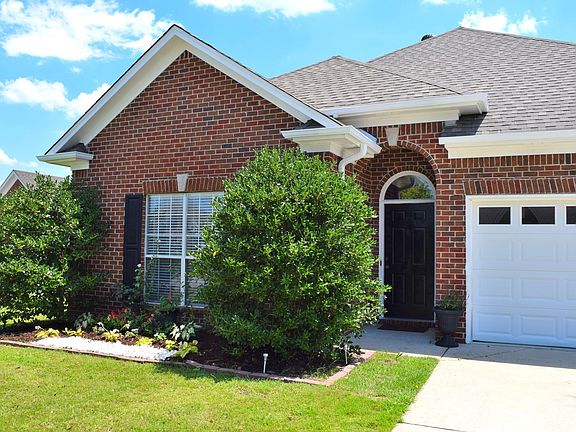 3rd image of 436 Daventry Cir