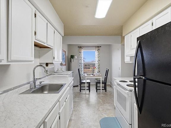 4th image of 3121 S Tamarac Dr #302-H