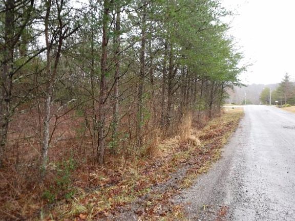 2nd image of 3 Grace Ln Lot 27