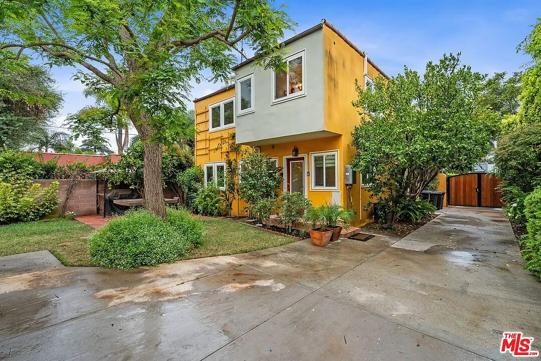 5 bed, 3.0 bath, 1984 sqft, $11,500 — Photo 1