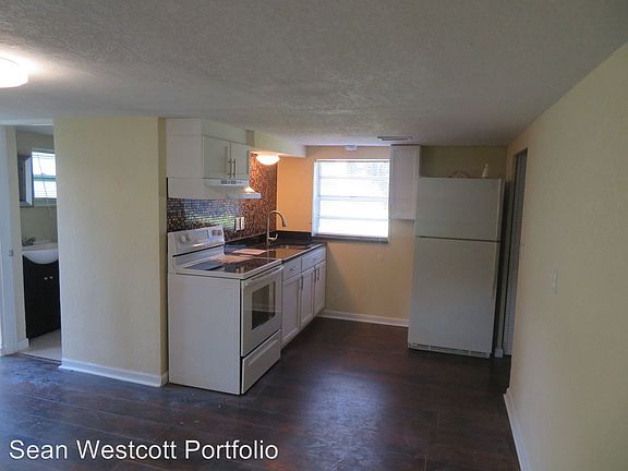 5th image of 2933 Kelvington Dr