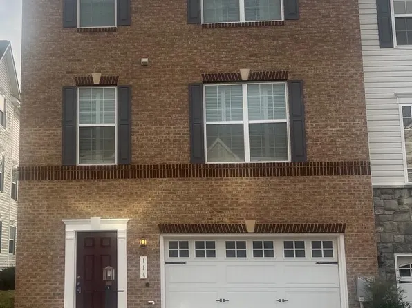 114 Gray St, Capitol Heights, MD 20743