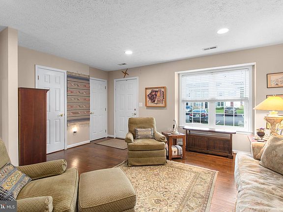 2nd image of 10600 Limburg Ct