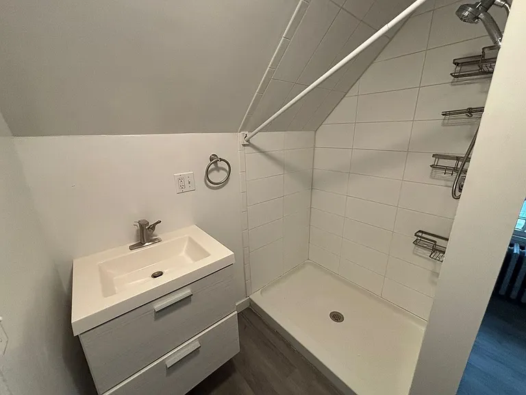 85 Avon St — Photo 12