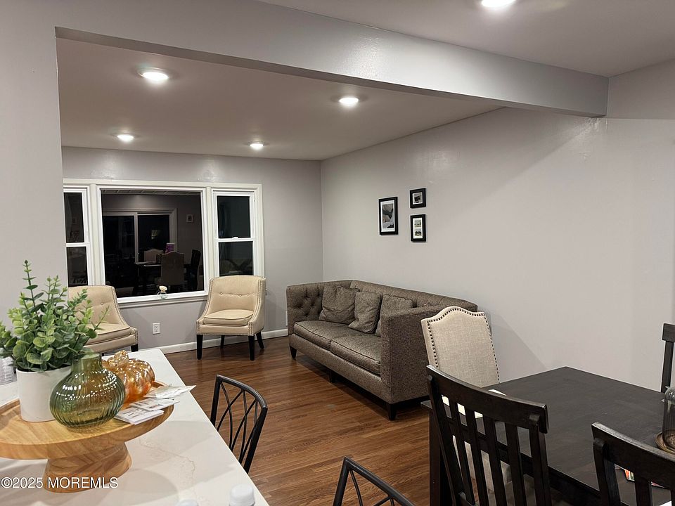 2nd image of 15 Princeton Avenue