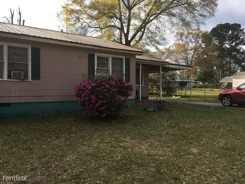 2nd image of 1409 43rd Ave