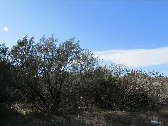 4th image of 834 Private Road 701