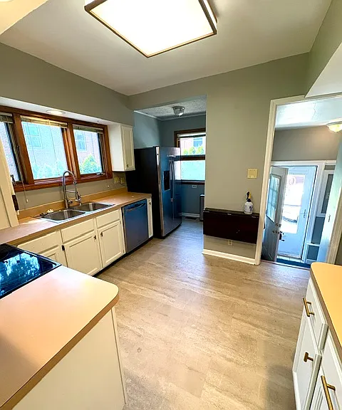 5246 Washington St — Photo 5