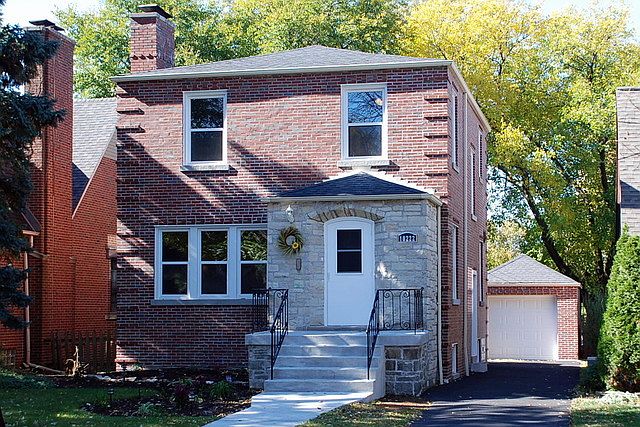 1st image of 10222 S Oakley Ave