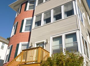 21 Hitchcock Rd #1, Worcester, MA 01603