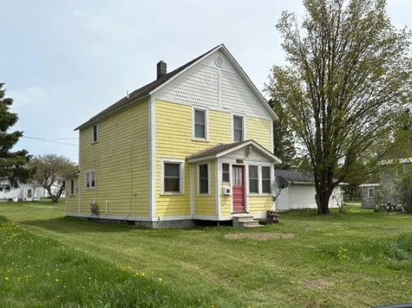 1611 Hadley St, Bessemer, MI 49911