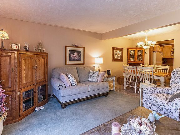 3rd image of 2612 Piccadilly Ct