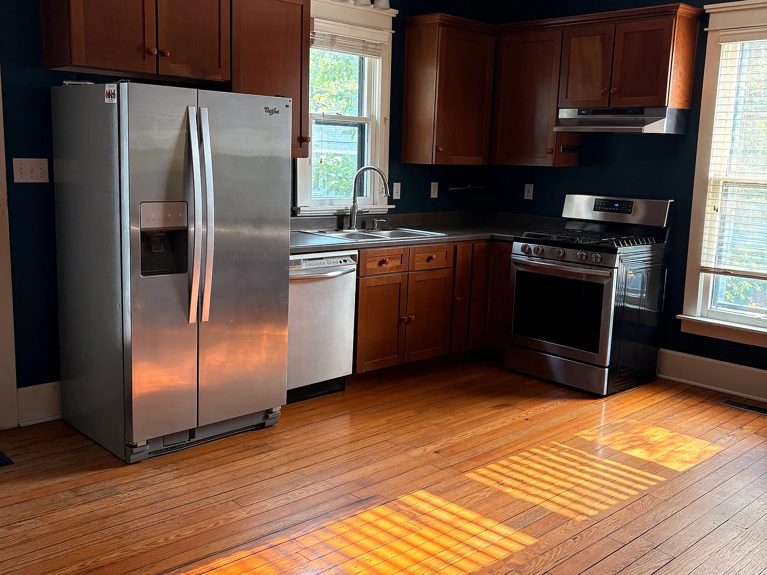 2 bed, 1064 sqft, $2,050 — Photo 4