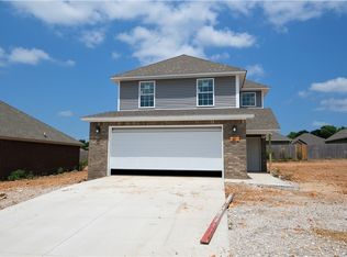 2004 Morgan Cir, Gentry, AR 72734