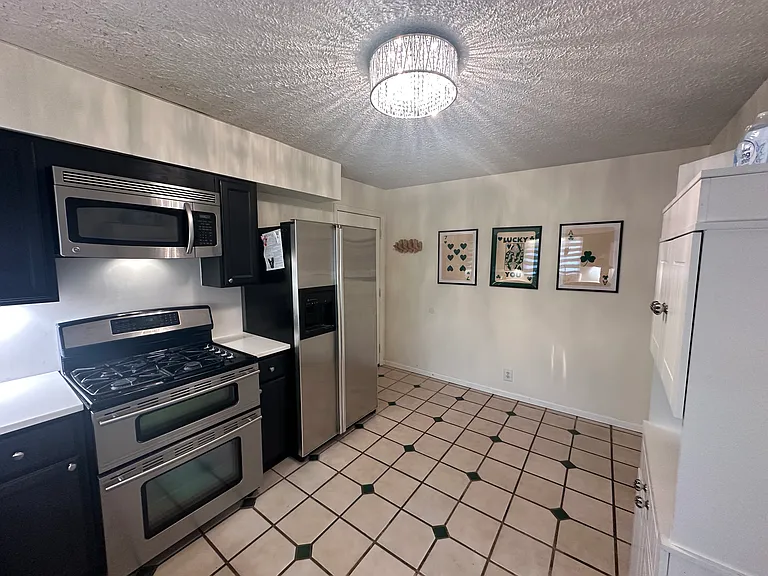 10663 N Park Ave — Photo 4