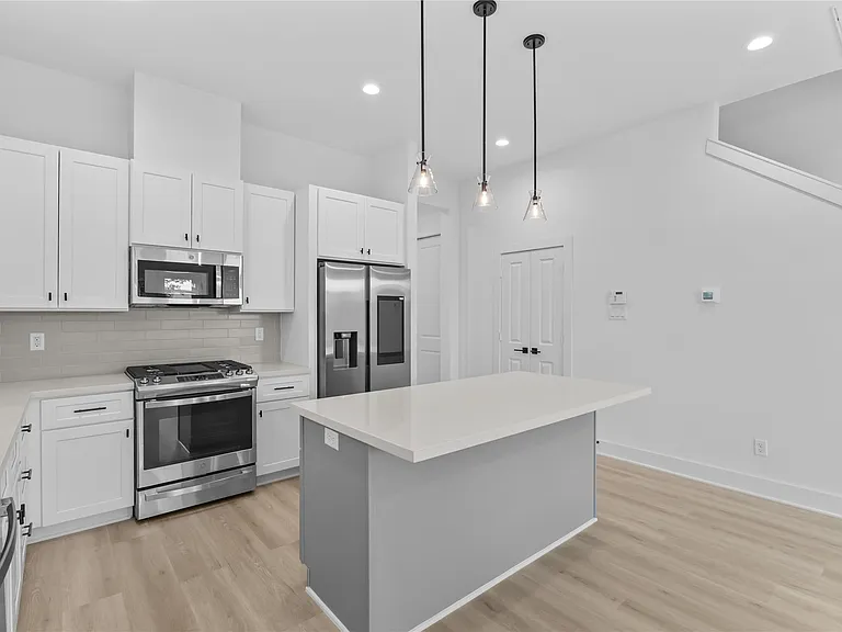 3426 Bolin Rd — Photo 8
