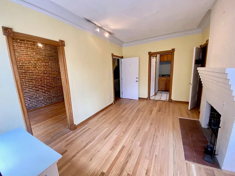 39 Revere St #3 — Photo 1