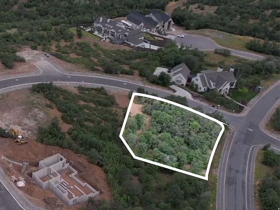 3rd image of 318 W Loafer Dr