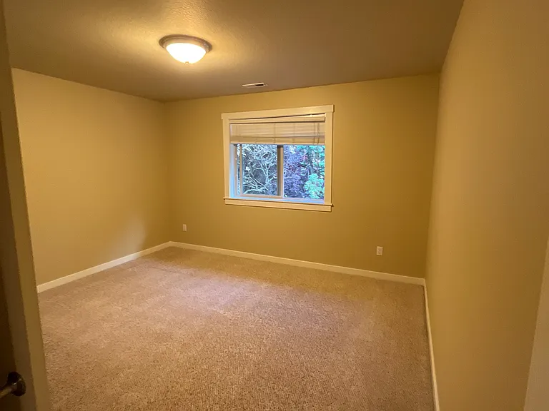 6839 NE 124th Ave — Photo 14