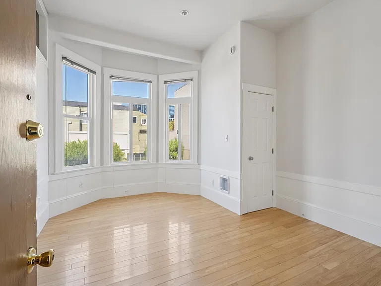 65 Guerrero St #5 — Photo 3