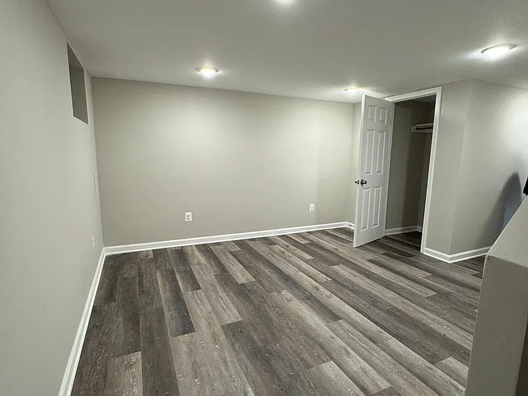 1513 Aldeney Ave — Photo 11